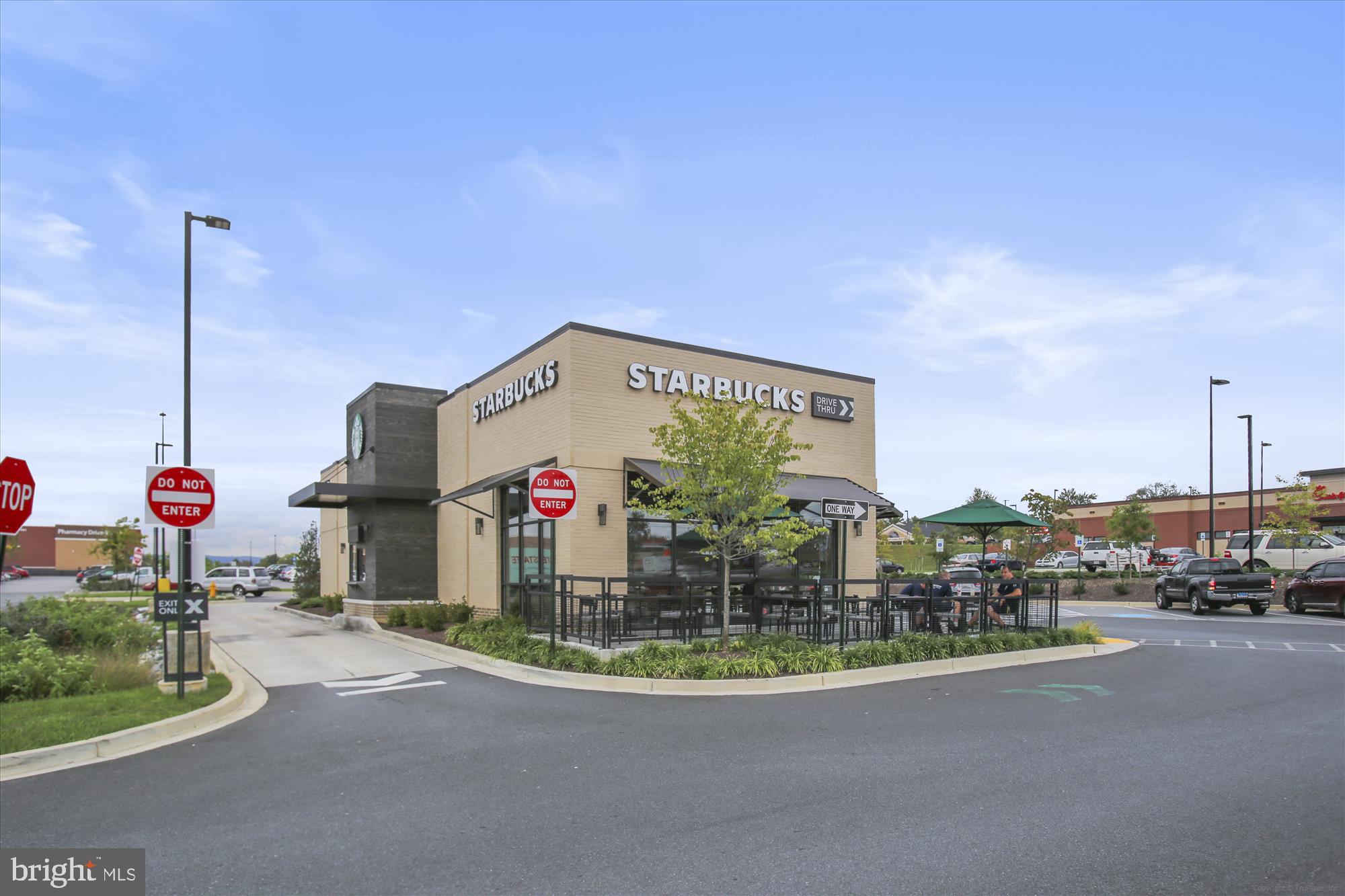 NORTH CROSSING - Residential Lease