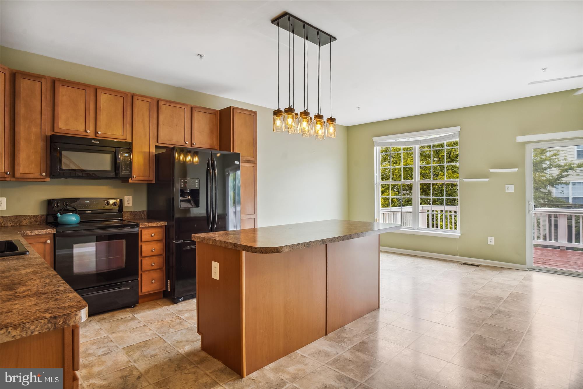 NORTH CROSSING - Residential Lease