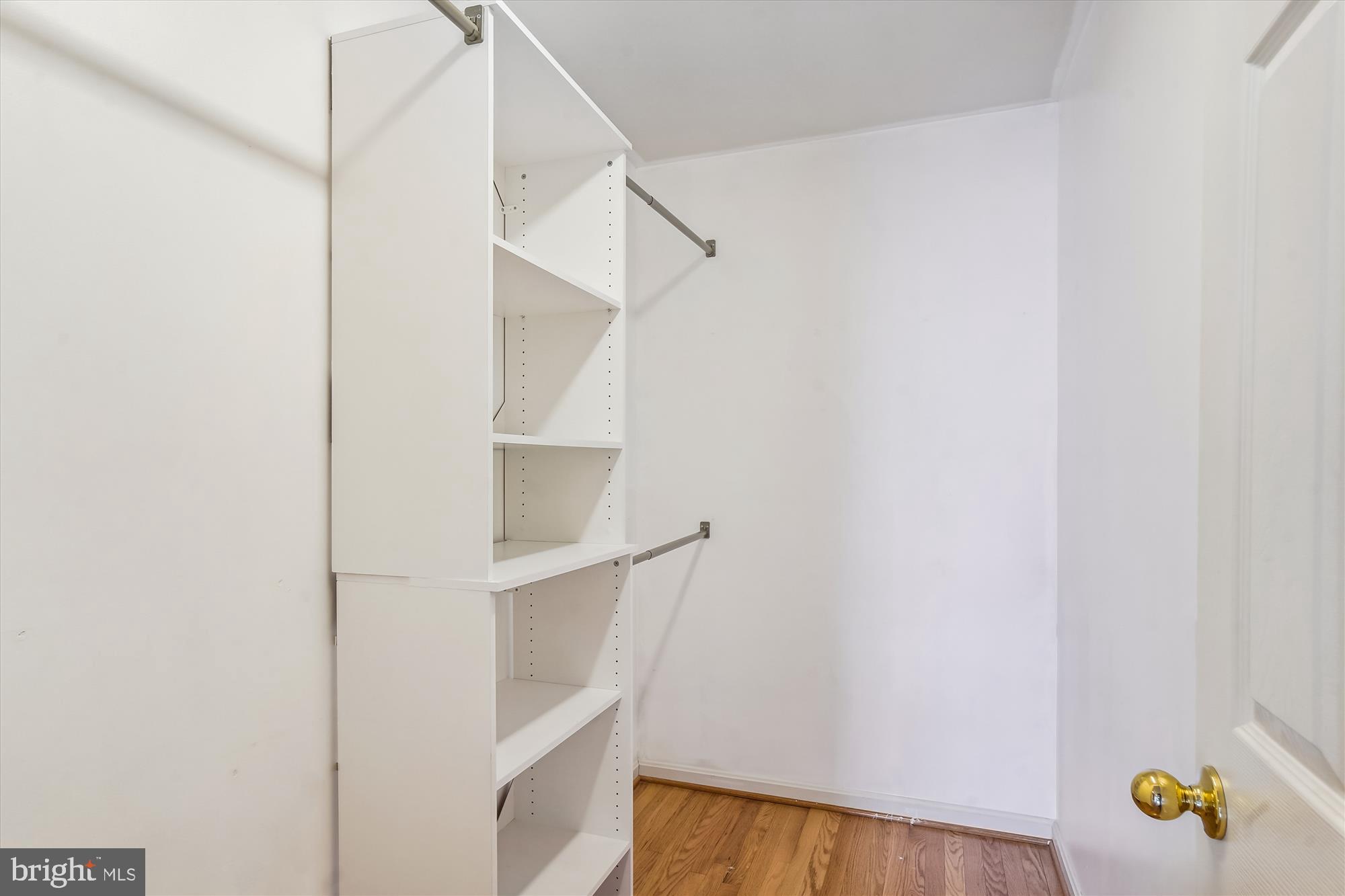 NORTH CROSSING - Residential Lease