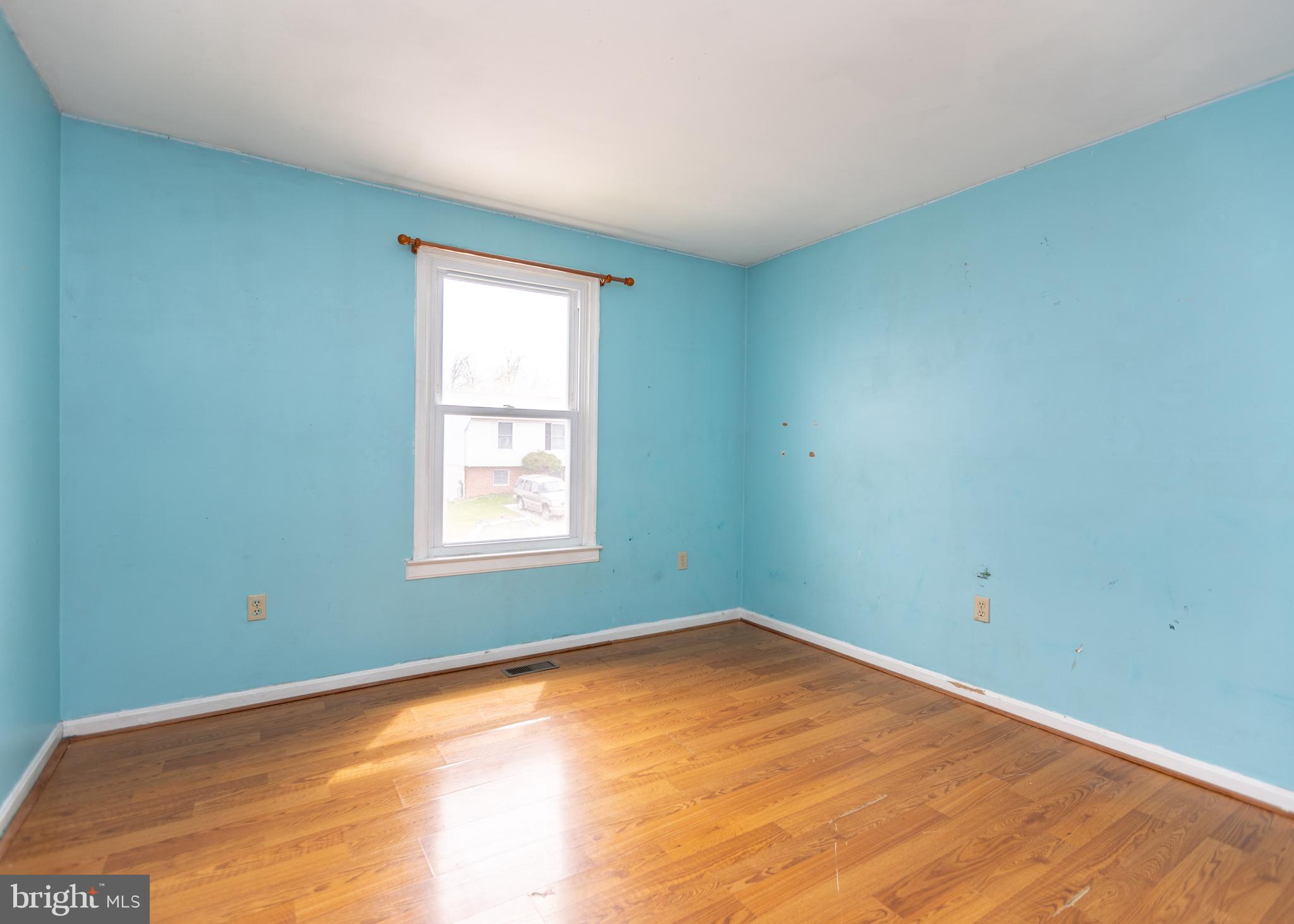 IVY SPRING TERRACE - Residential