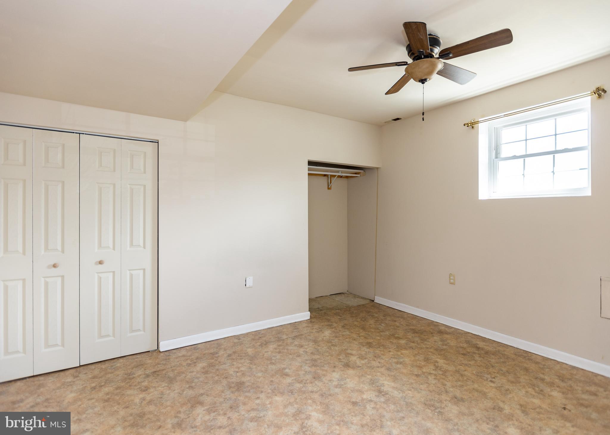 IVY SPRING TERRACE - Residential