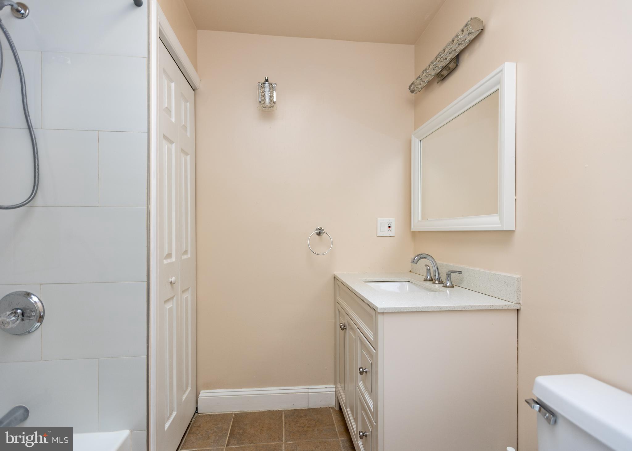 IVY SPRING TERRACE - Residential