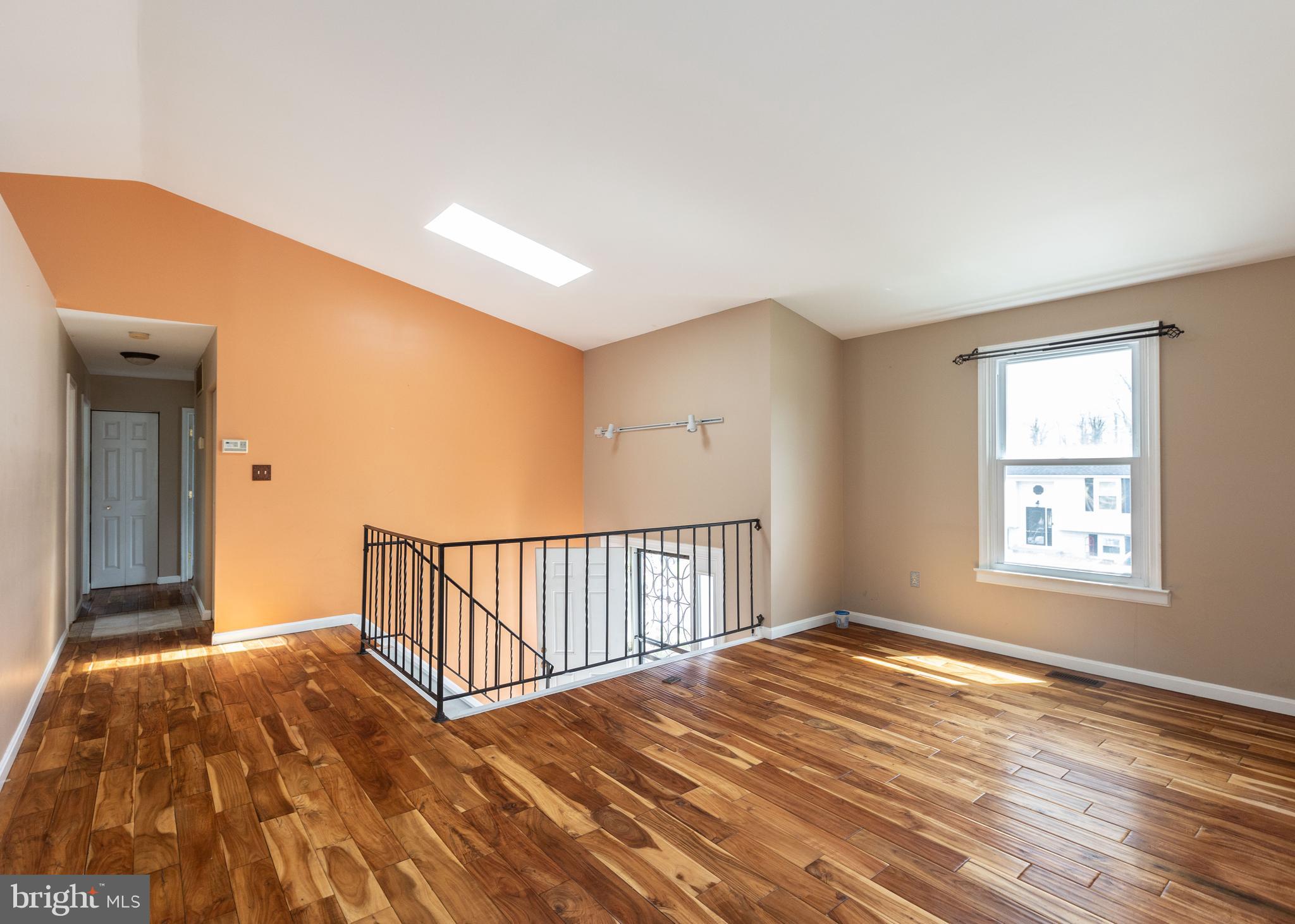 IVY SPRING TERRACE - Residential