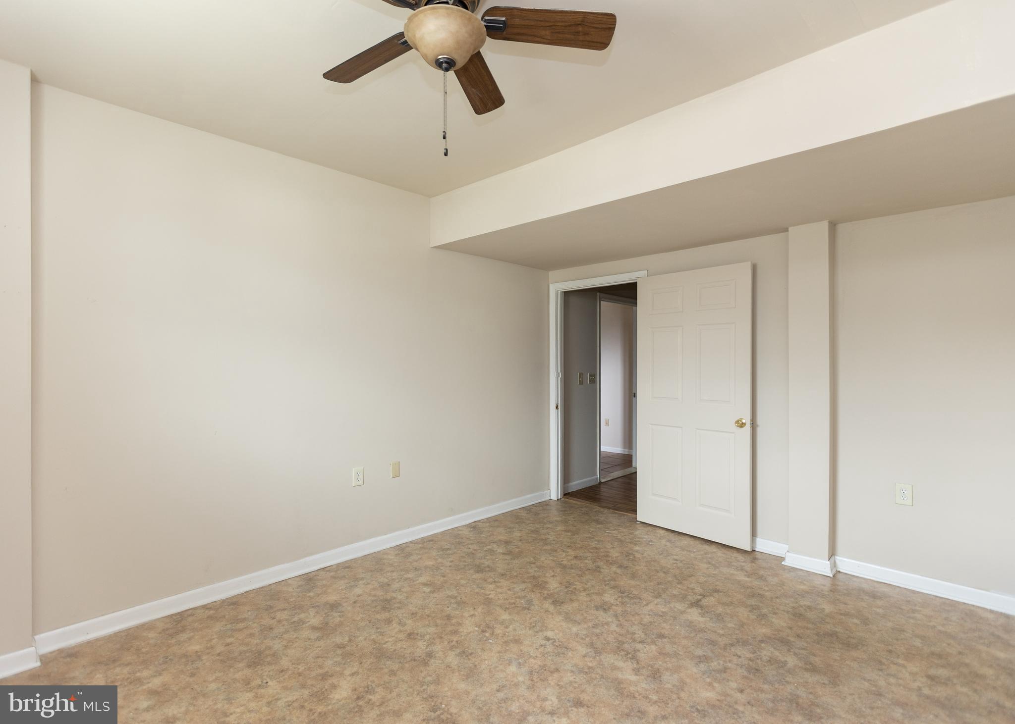 IVY SPRING TERRACE - Residential