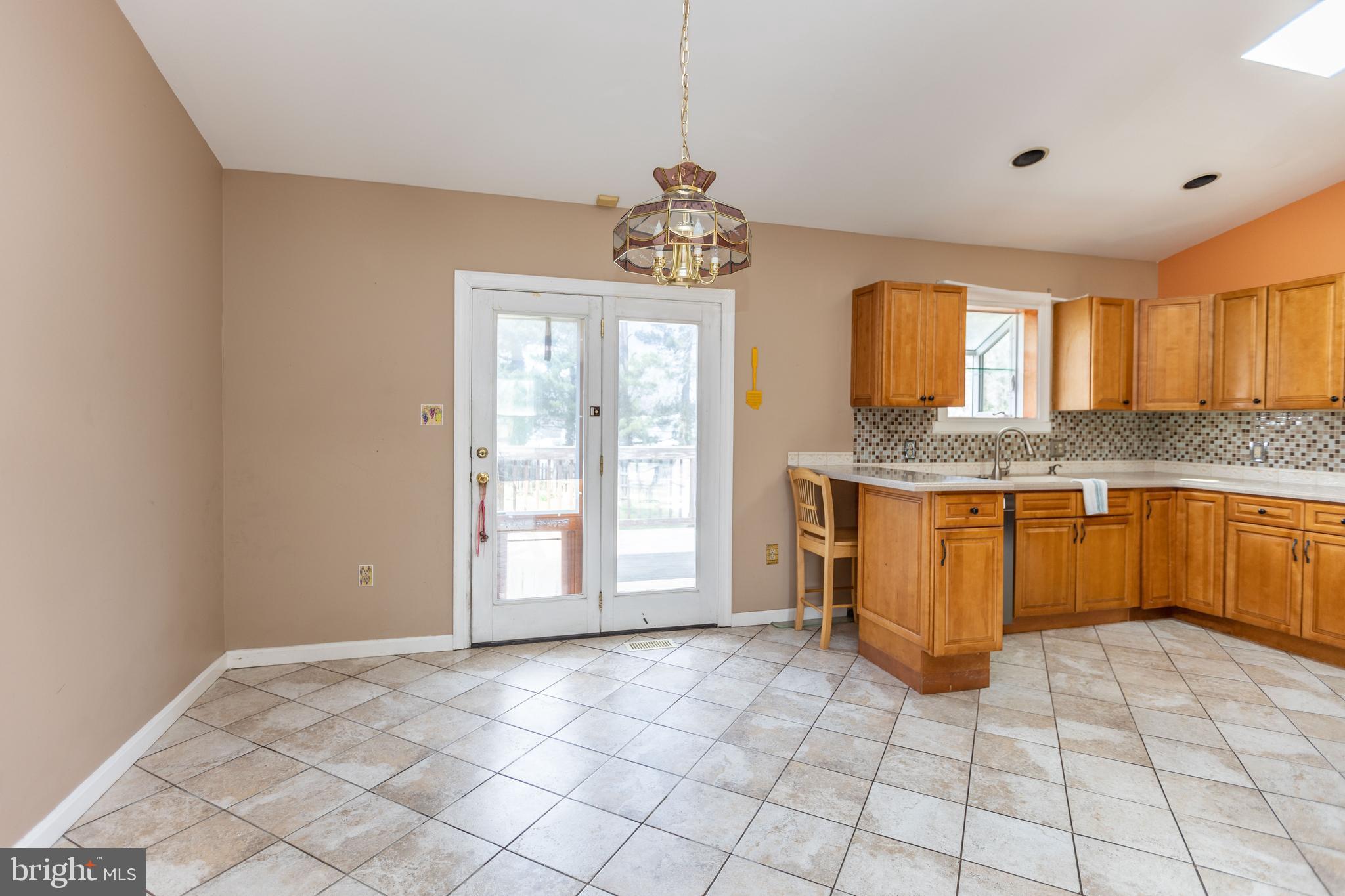 IVY SPRING TERRACE - Residential