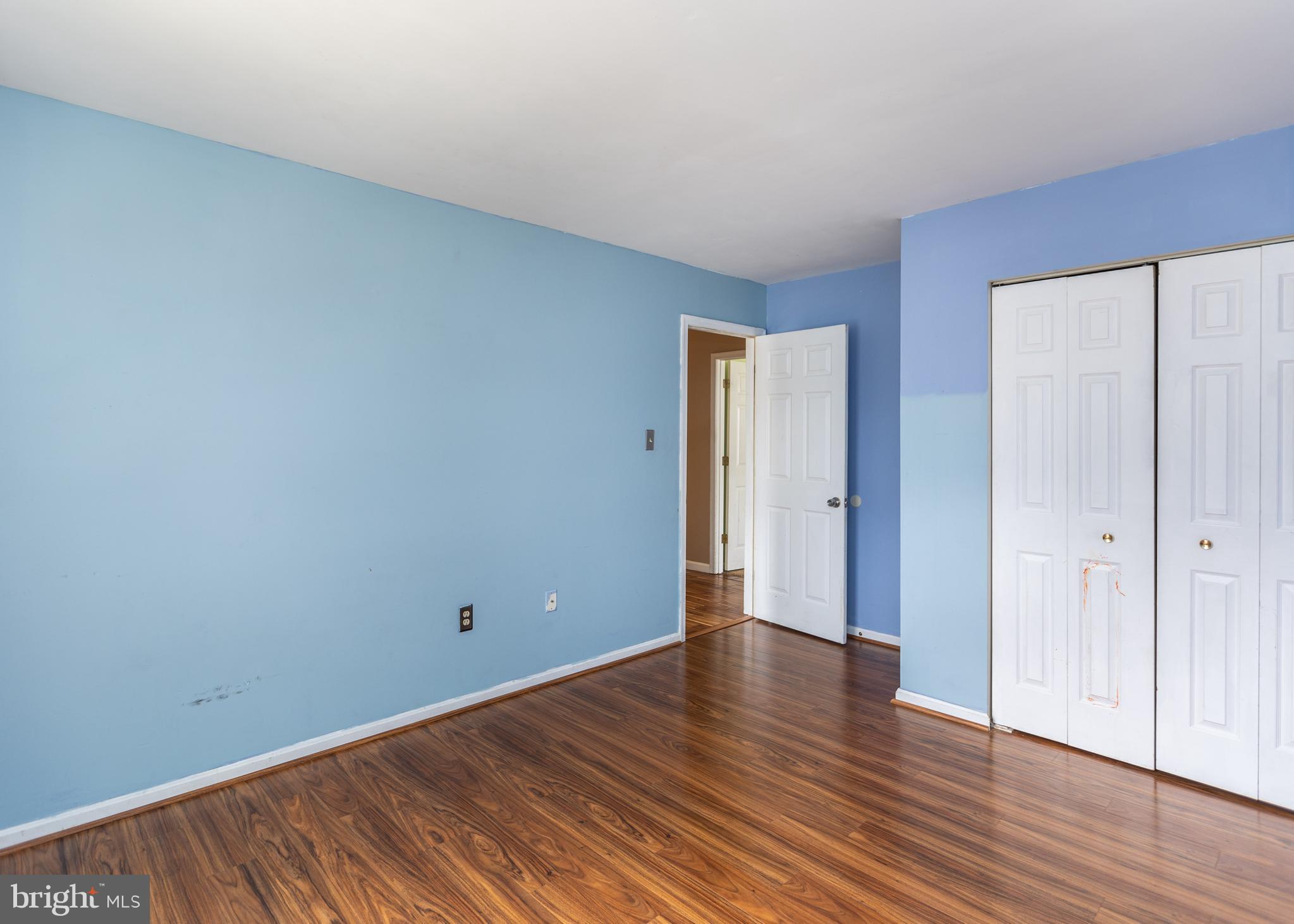 IVY SPRING TERRACE - Residential