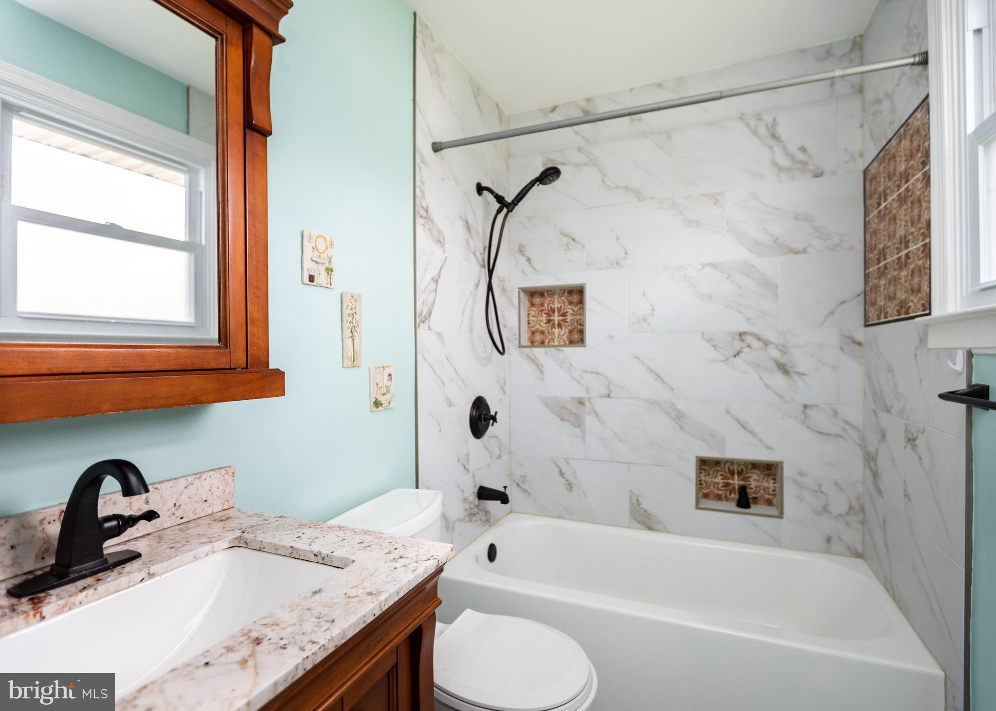 IVY SPRING TERRACE - Residential