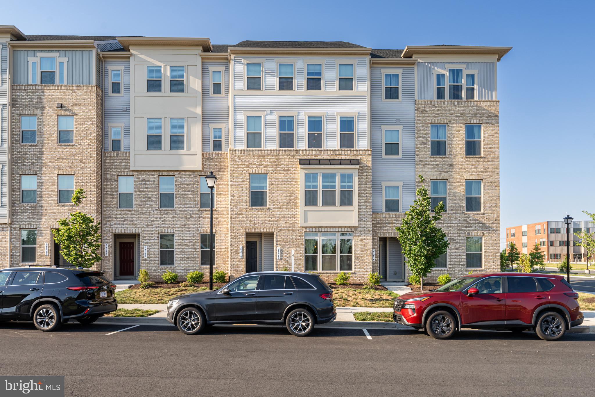ARCOLA TOWN CENTER CONDO - Residential