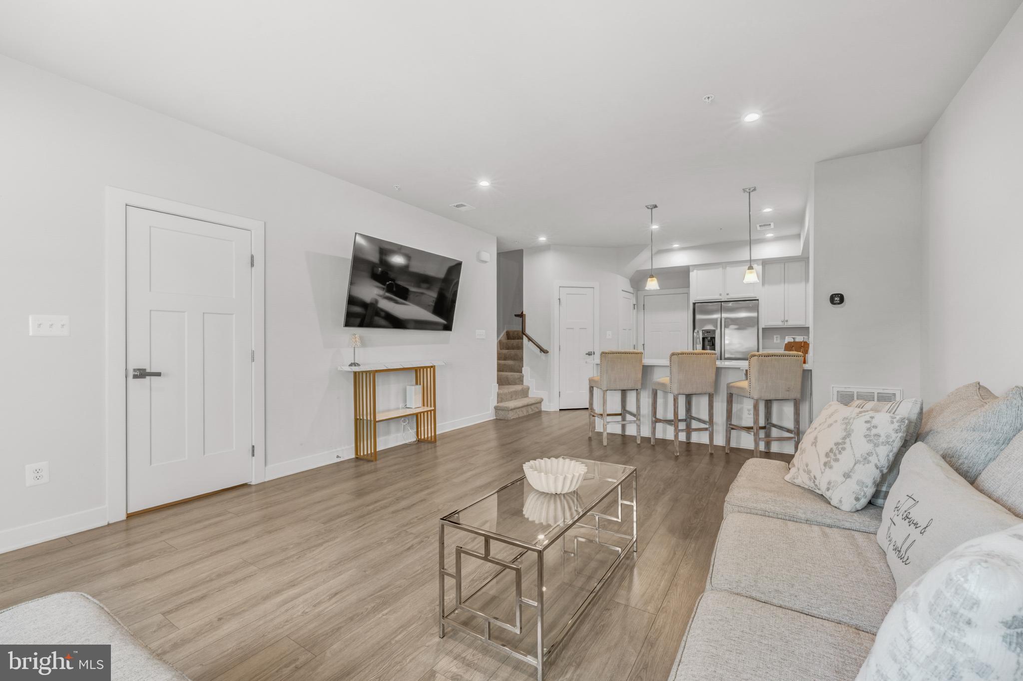 ARCOLA TOWN CENTER CONDO - Residential