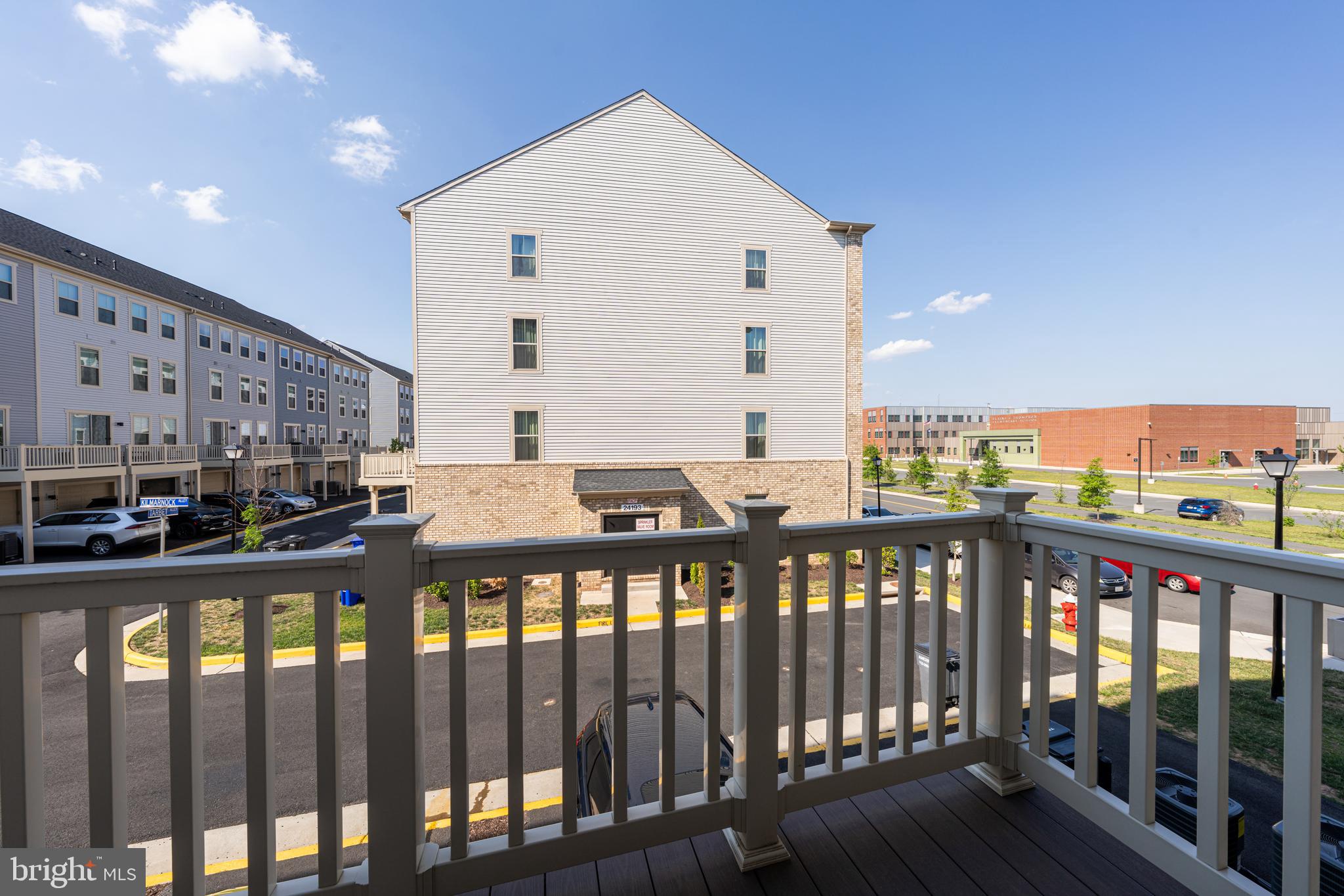 ARCOLA TOWN CENTER CONDO - Residential