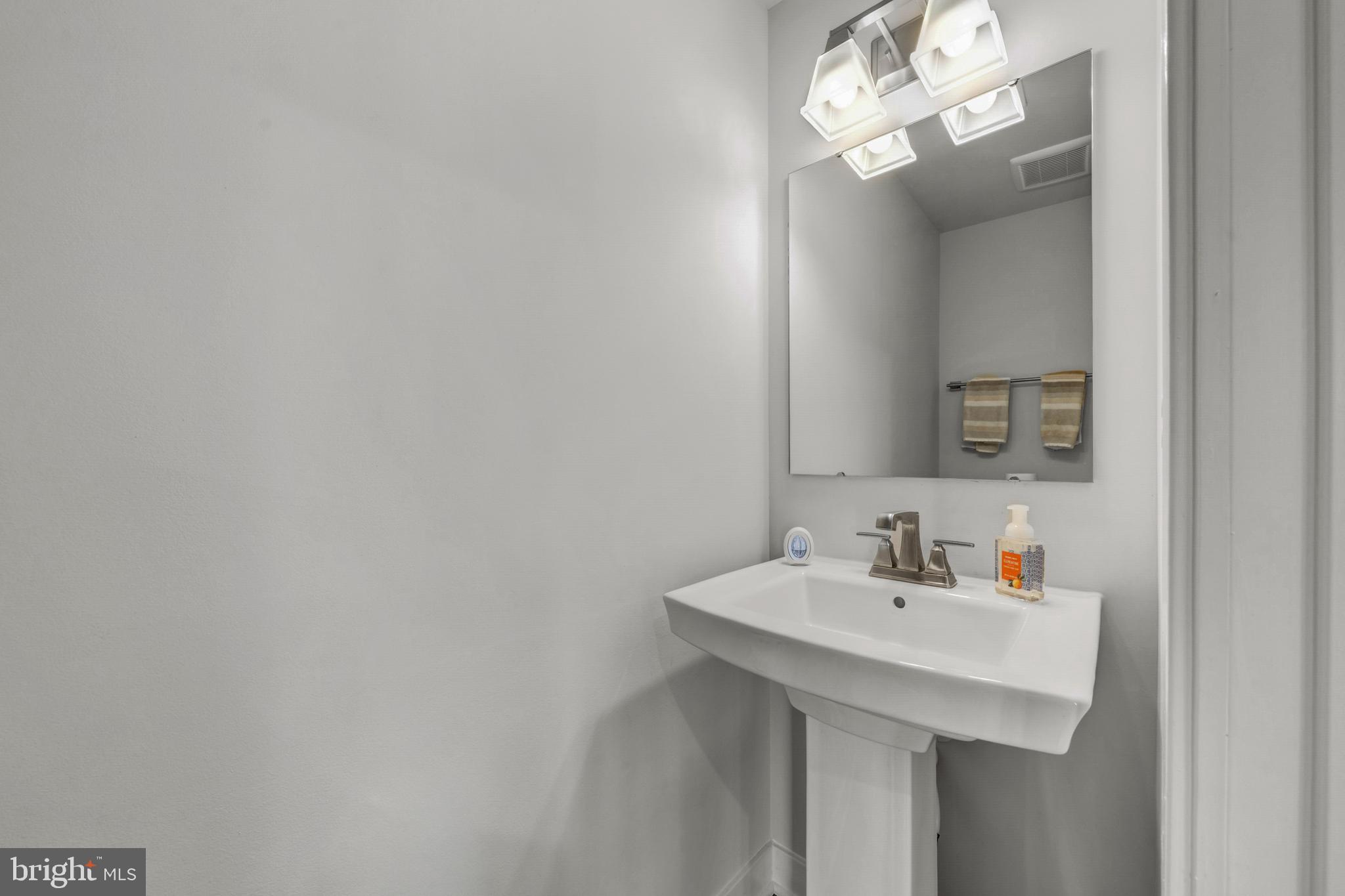 ARCOLA TOWN CENTER CONDO - Residential