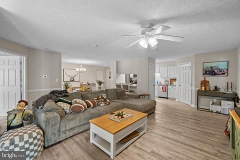 Condo For Sale - 631 Admiral Drive #304<br/> Anne Arundel County, ANNAPOLIS, MD 21401