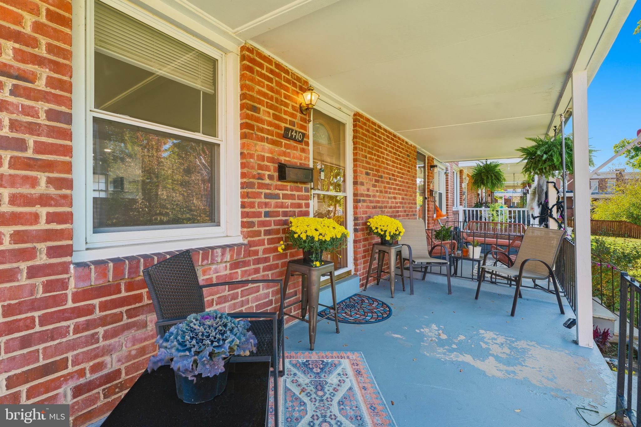 1410 REDFERN AVENUE