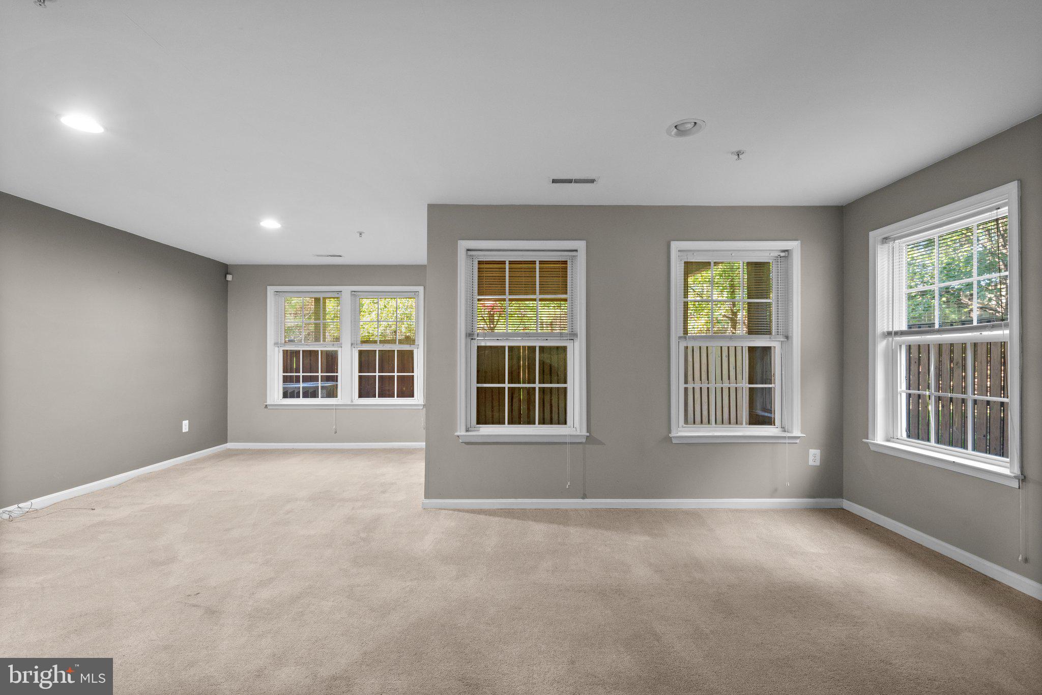 CROFTON VALLEY - Residential