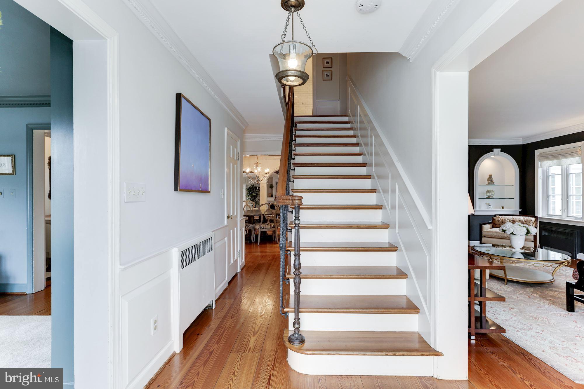 SALONA VILLAGE - Residential