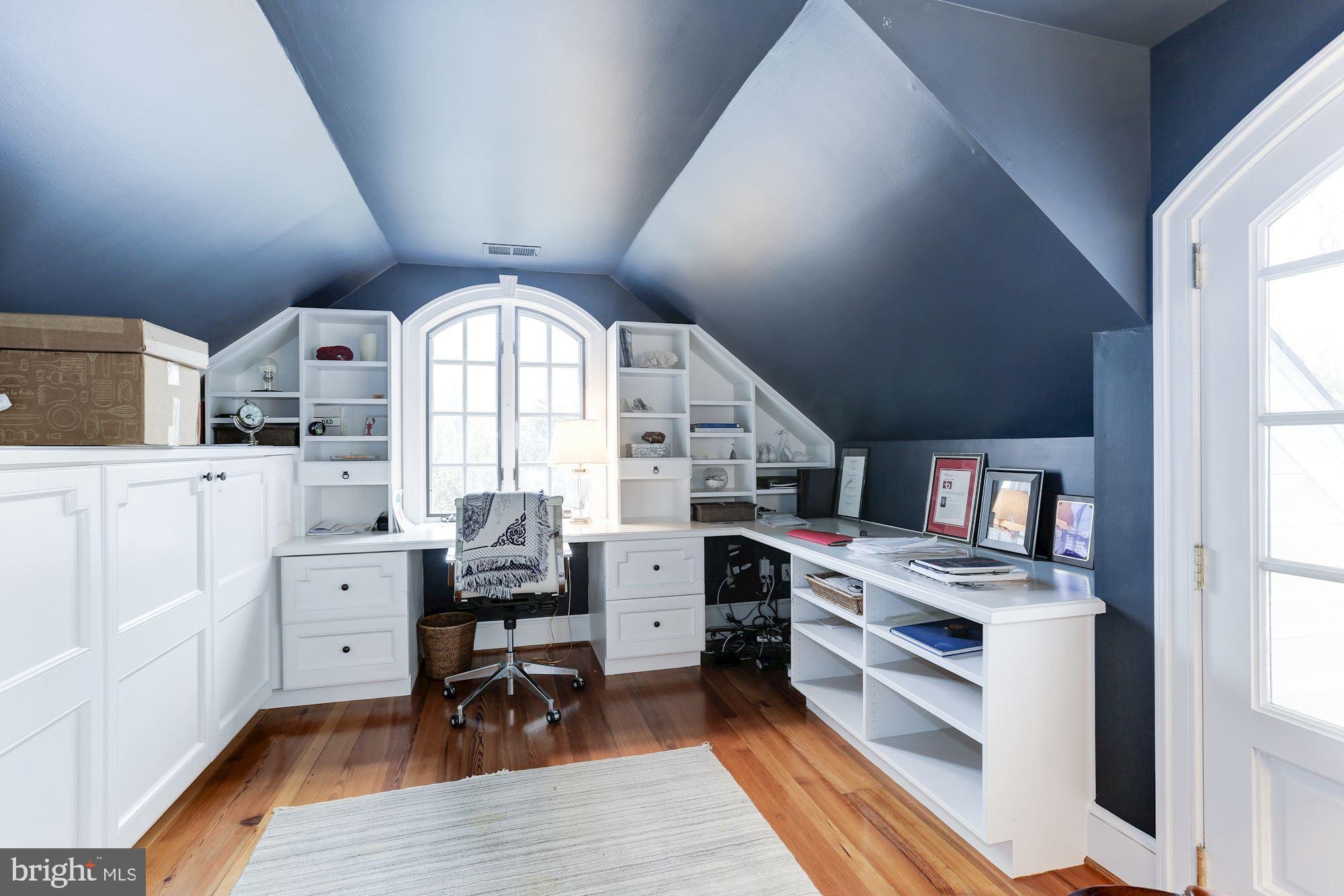 SALONA VILLAGE - Residential