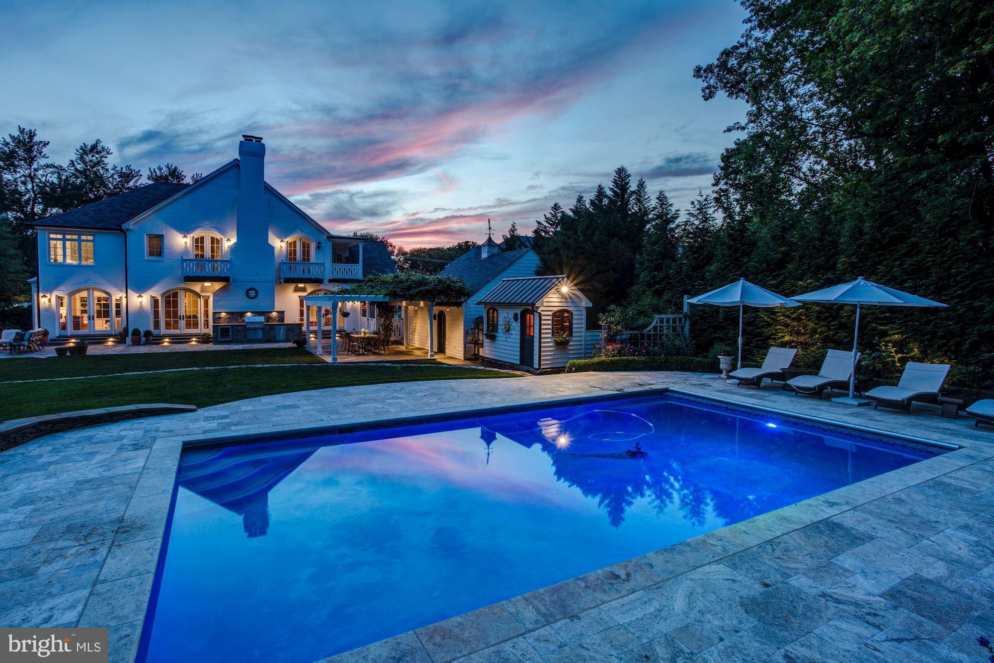 SALONA VILLAGE - Residential