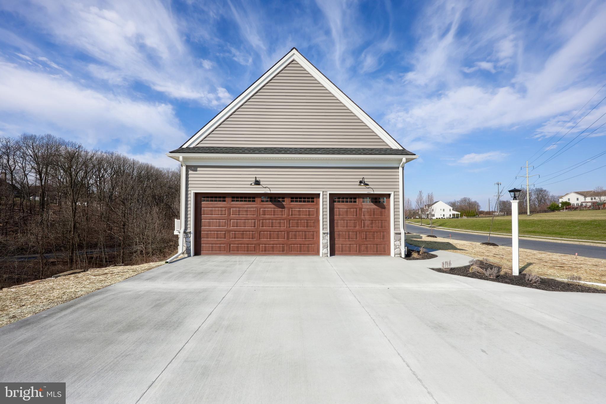 OLD IRON ESTATES - Residential