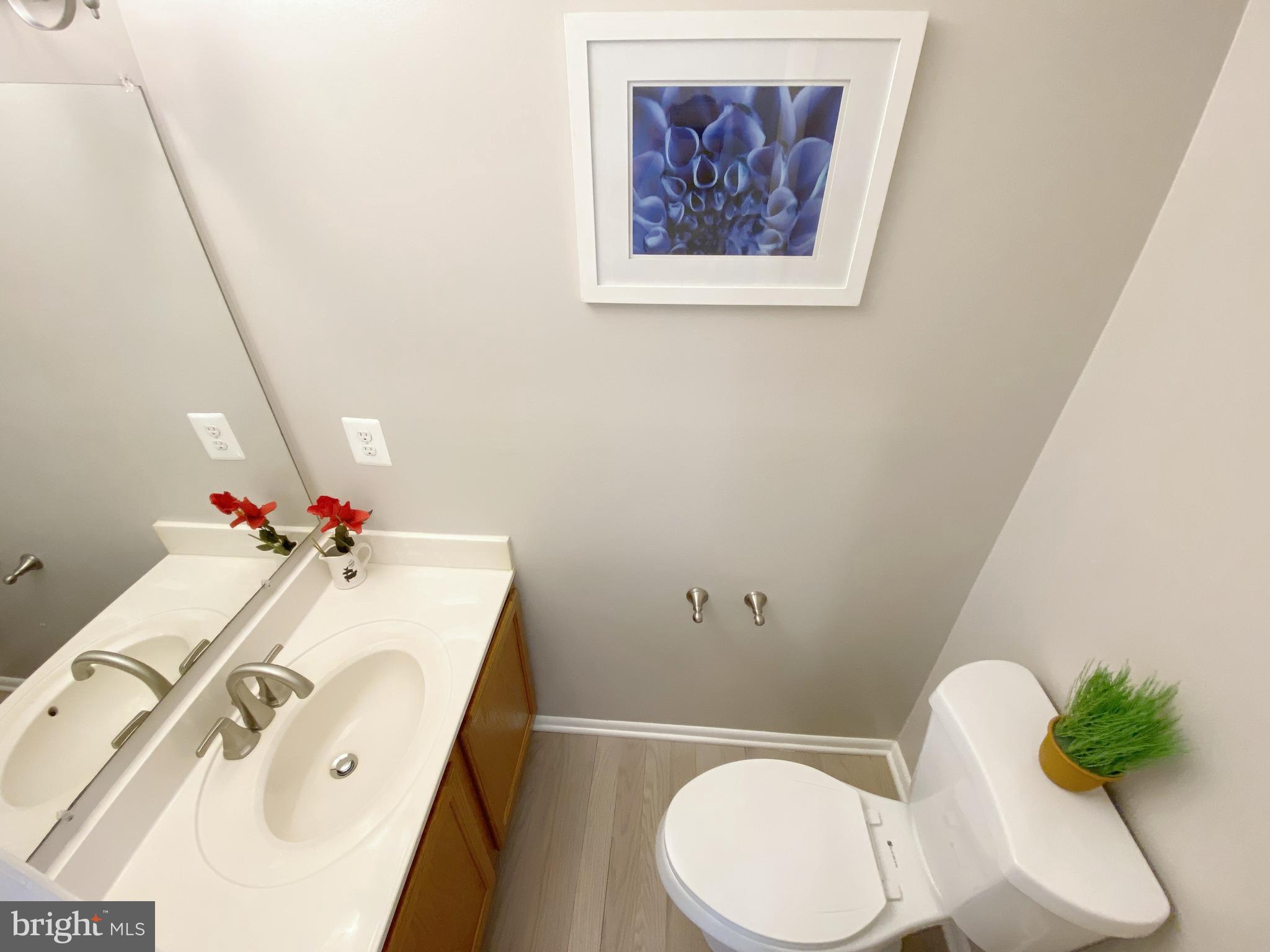 WILLOW COVE TOWNHOMES - Residential