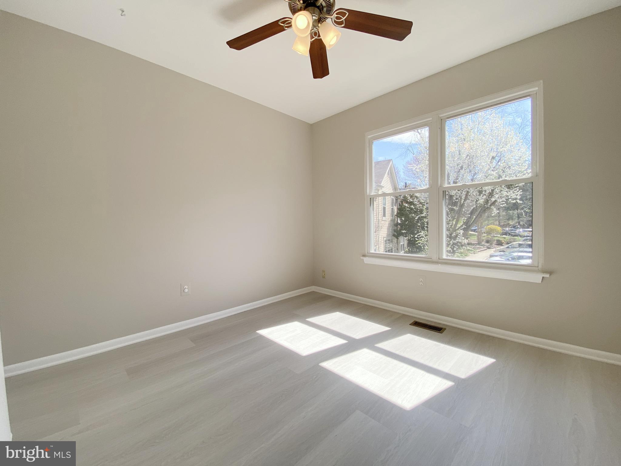 WILLOW COVE TOWNHOMES - Residential