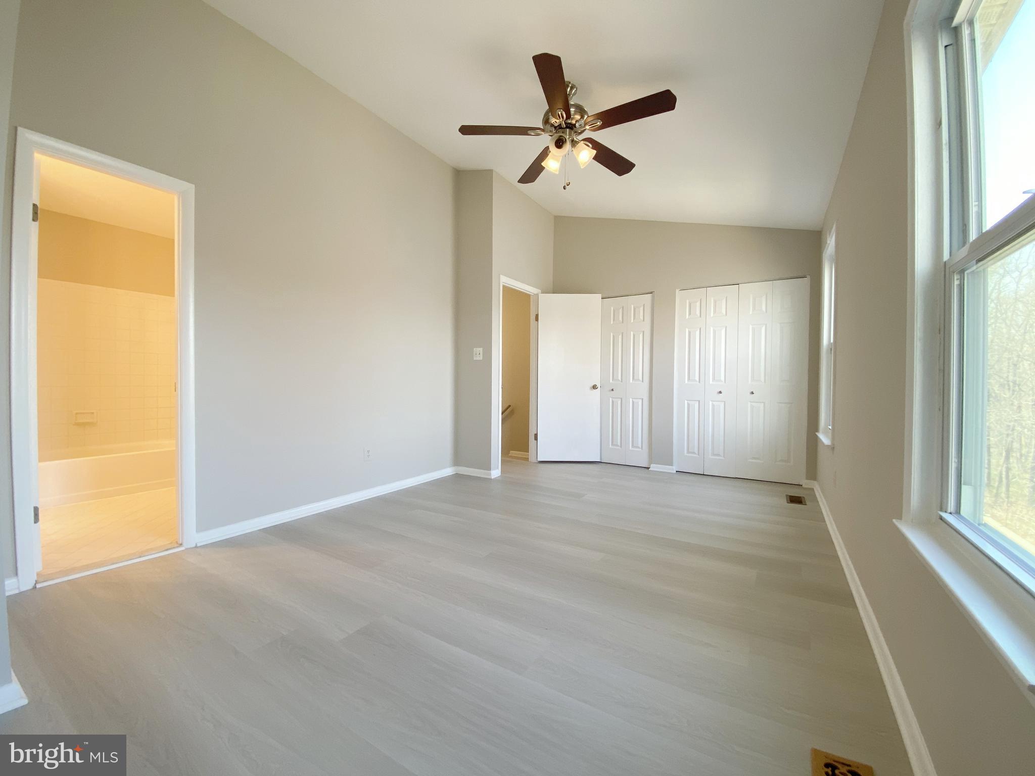 WILLOW COVE TOWNHOMES - Residential