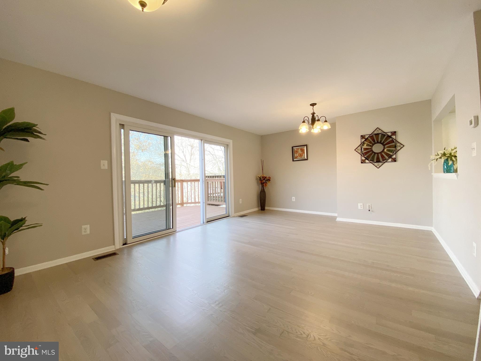 WILLOW COVE TOWNHOMES - Residential