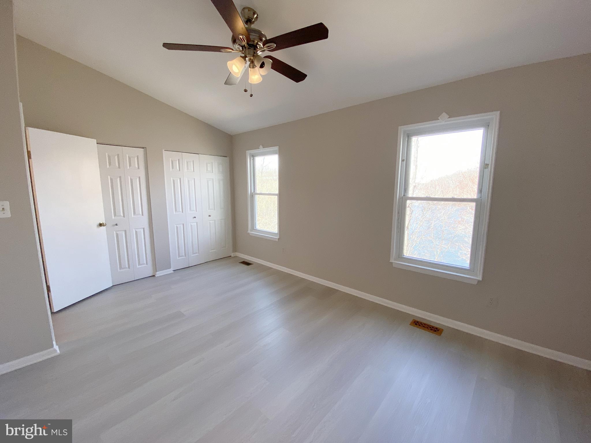 WILLOW COVE TOWNHOMES - Residential