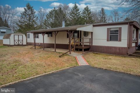 Mobile Home For Sale - 9 Oak Drive<br/> SPRING CITY, PA 19475