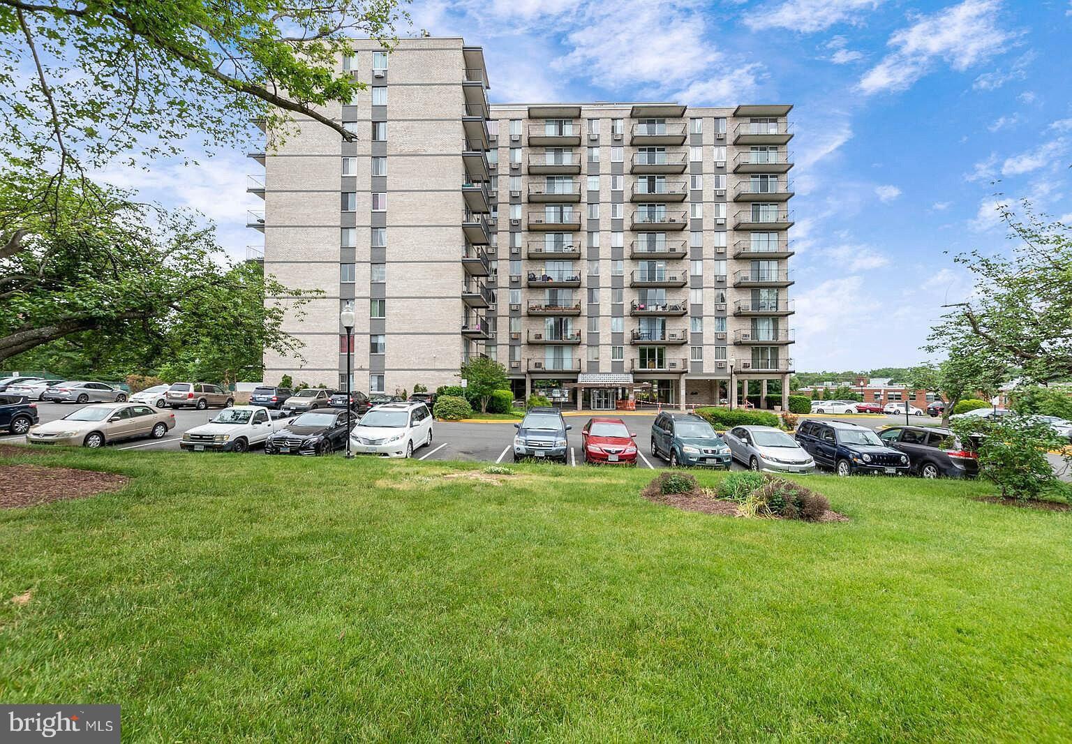 BARCROFT HILLS - Residential