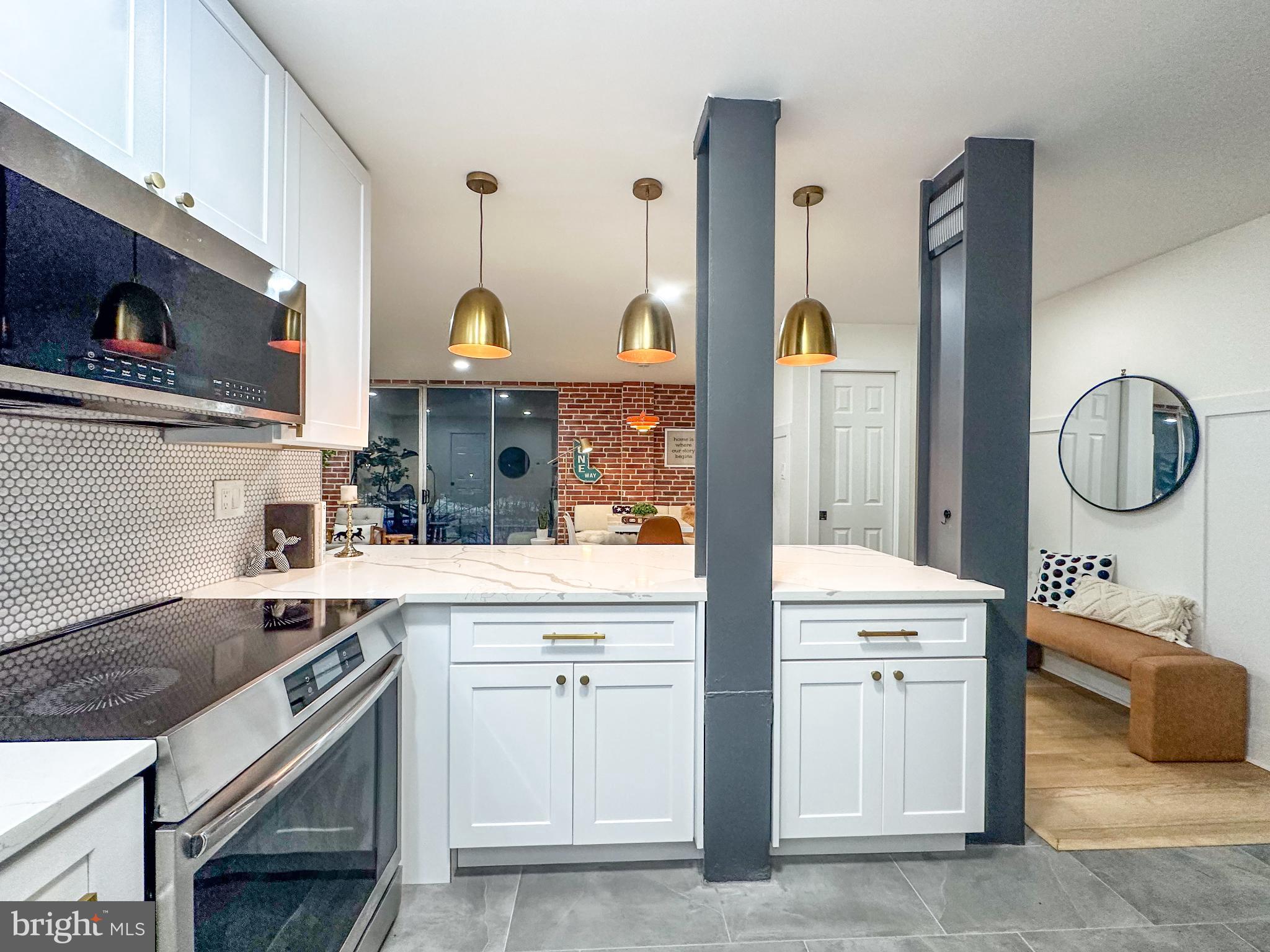 BARCROFT HILLS - Residential