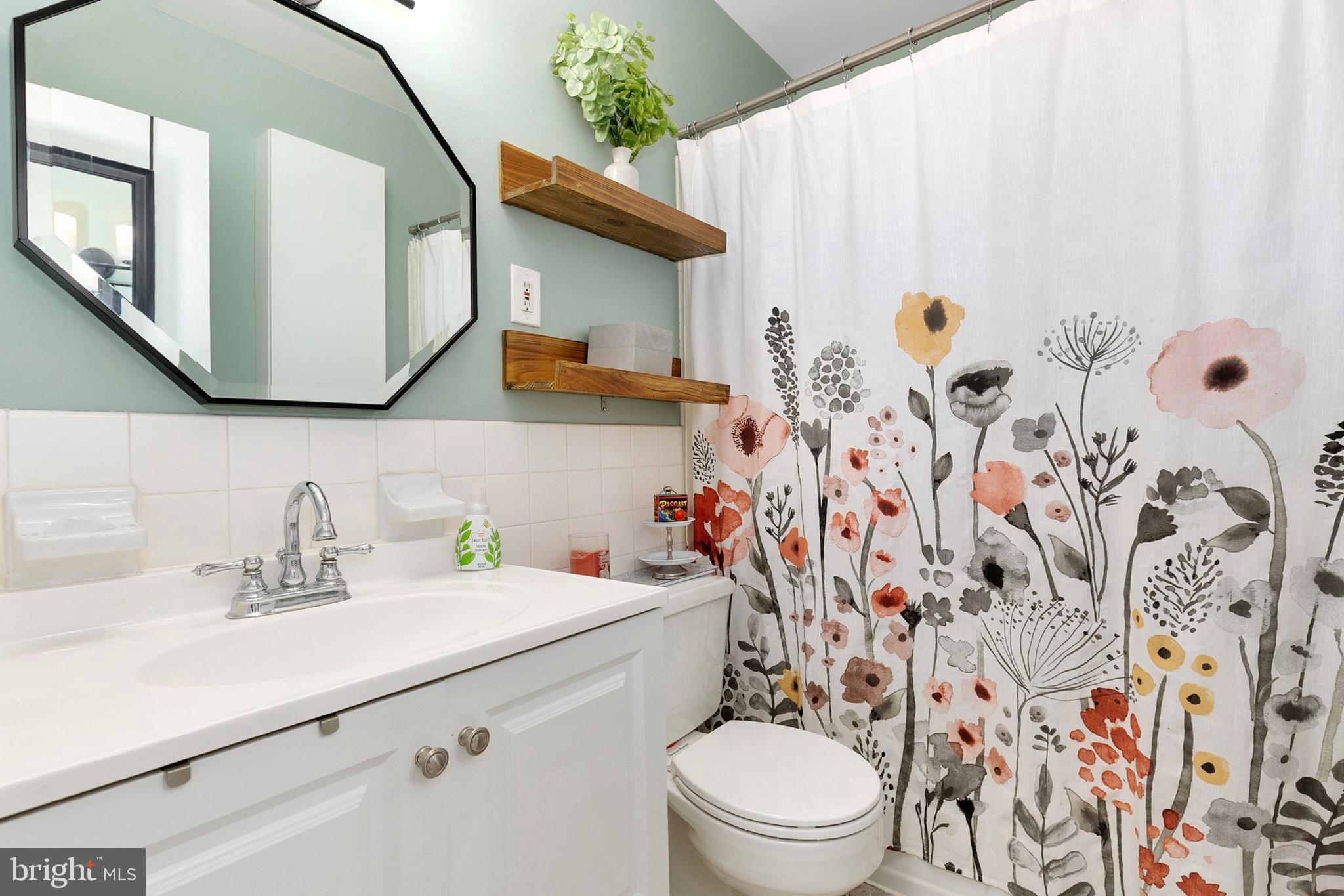 PARKSIDE CONDOMINIUMS - Residential