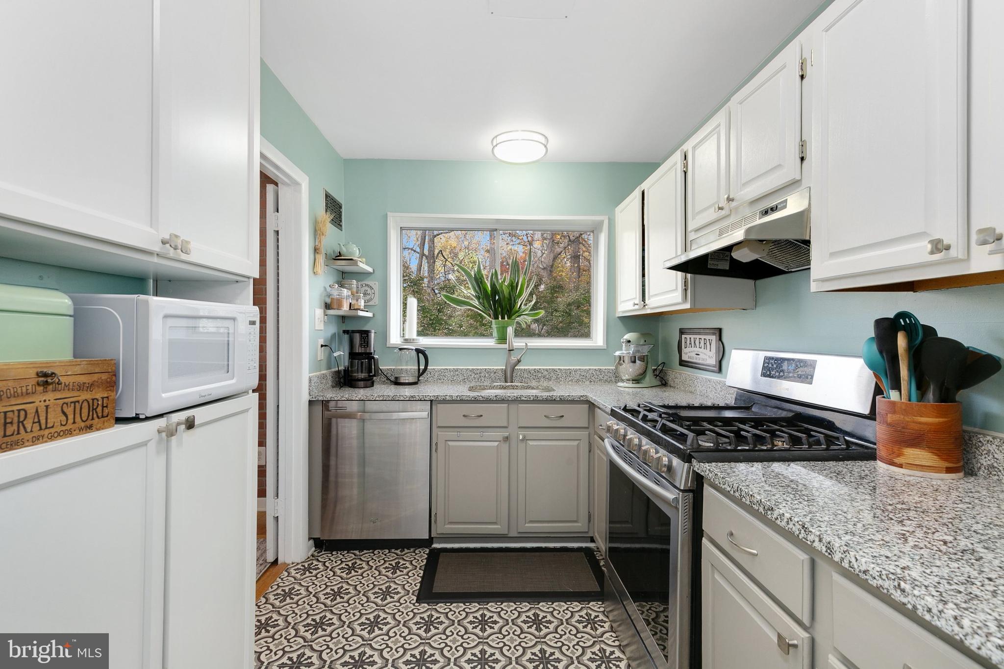 PARKSIDE CONDOMINIUMS - Residential