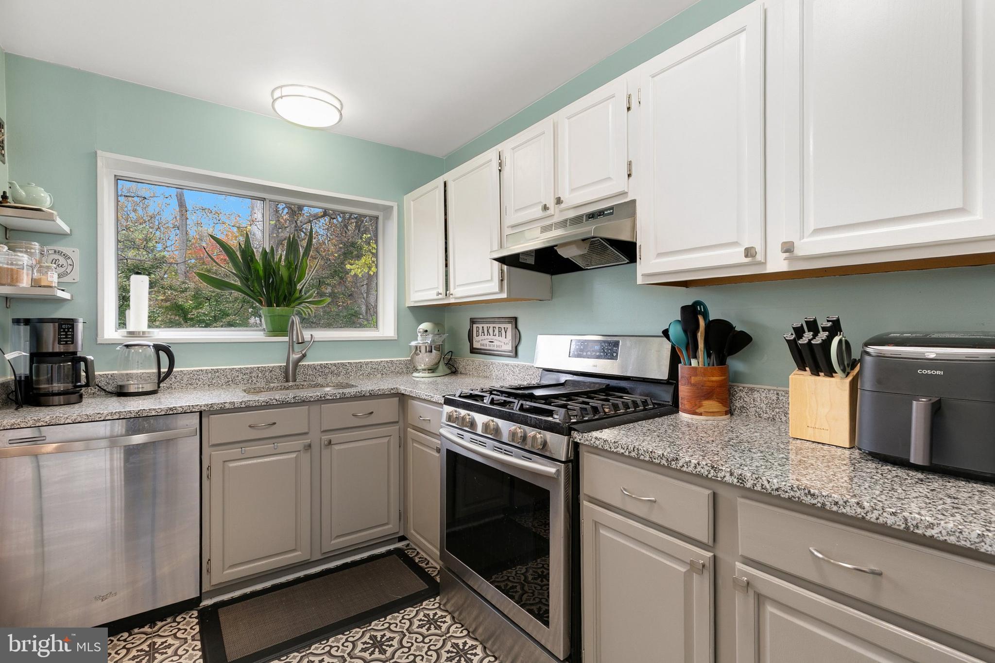 PARKSIDE CONDOMINIUMS - Residential