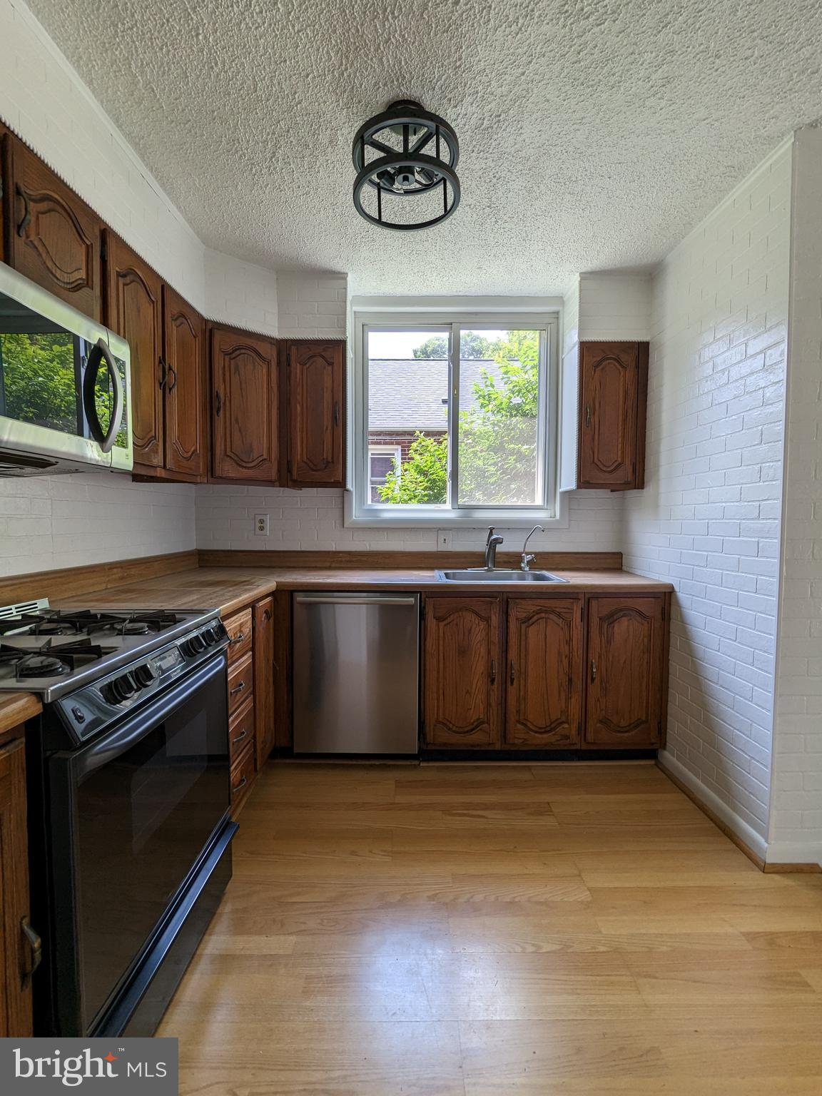 BRANWELL PARK - Residential Lease