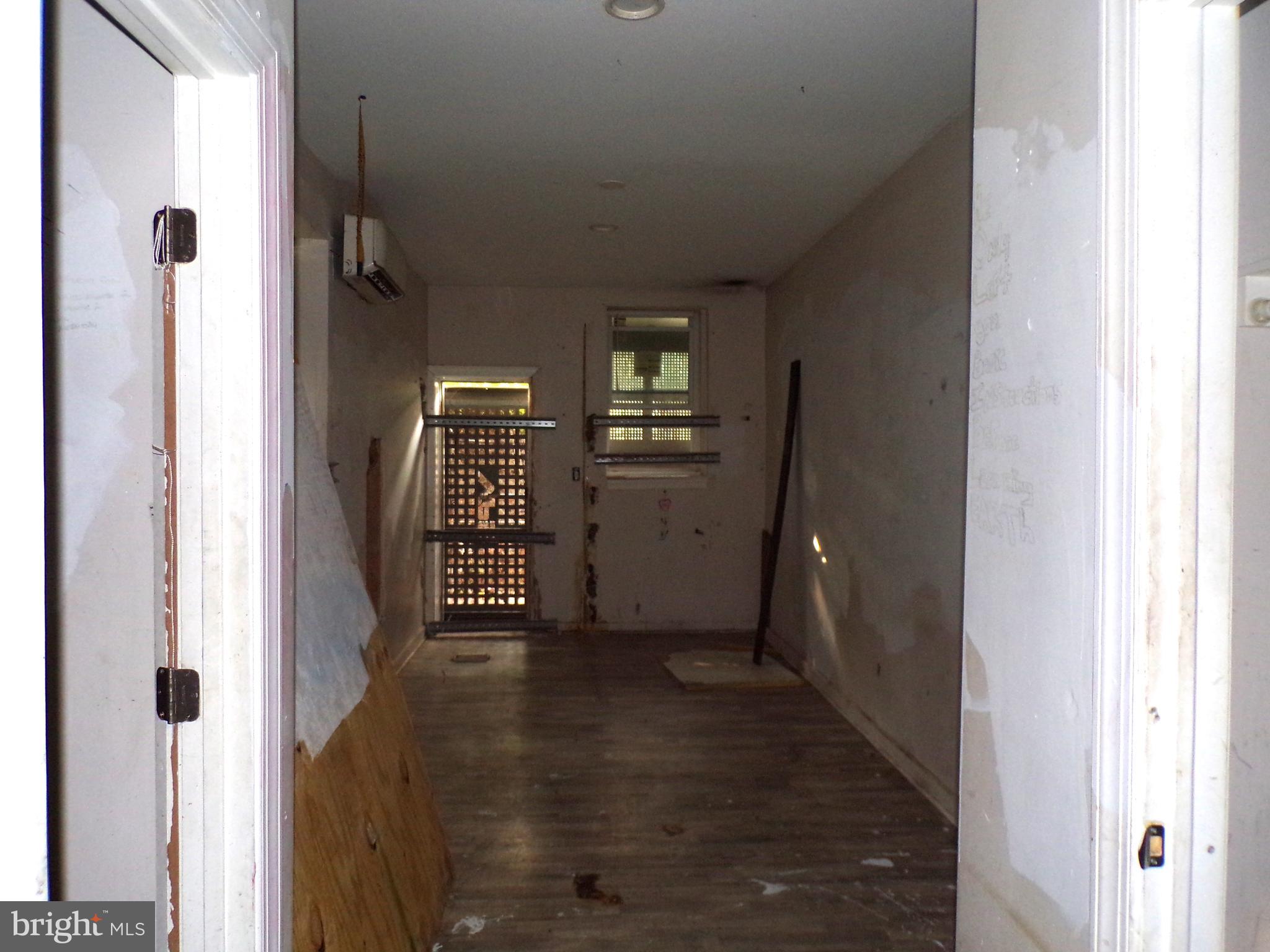 KENSINGTON - Residential