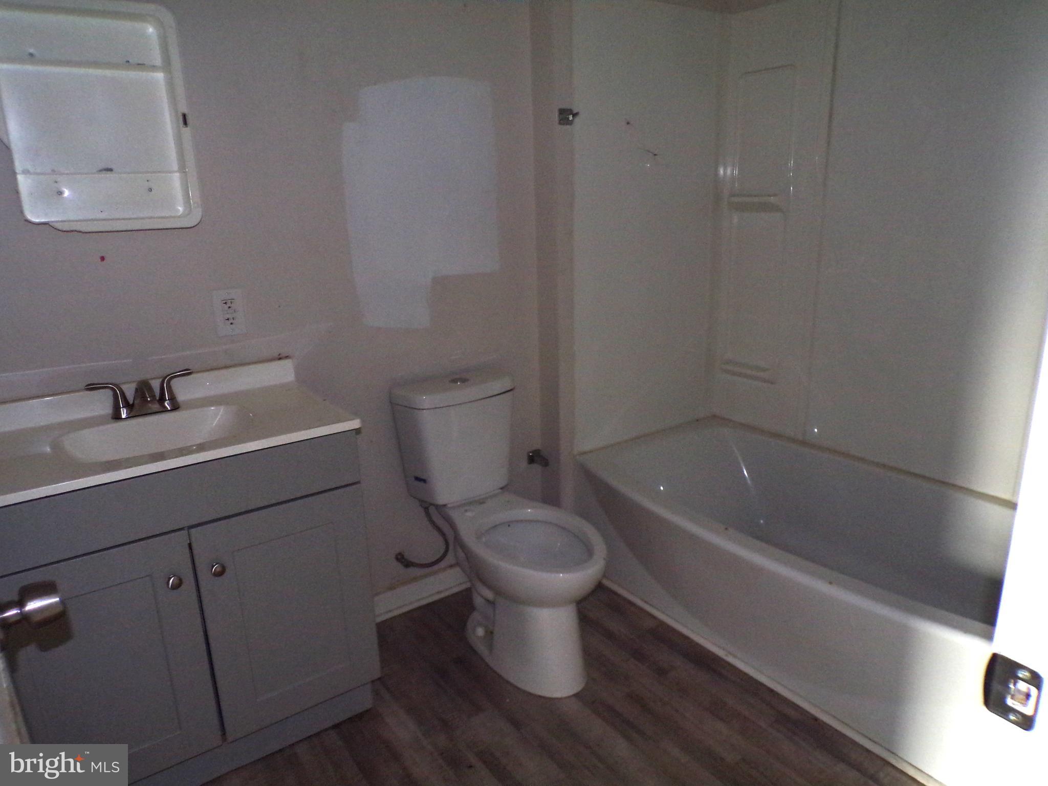 KENSINGTON - Residential