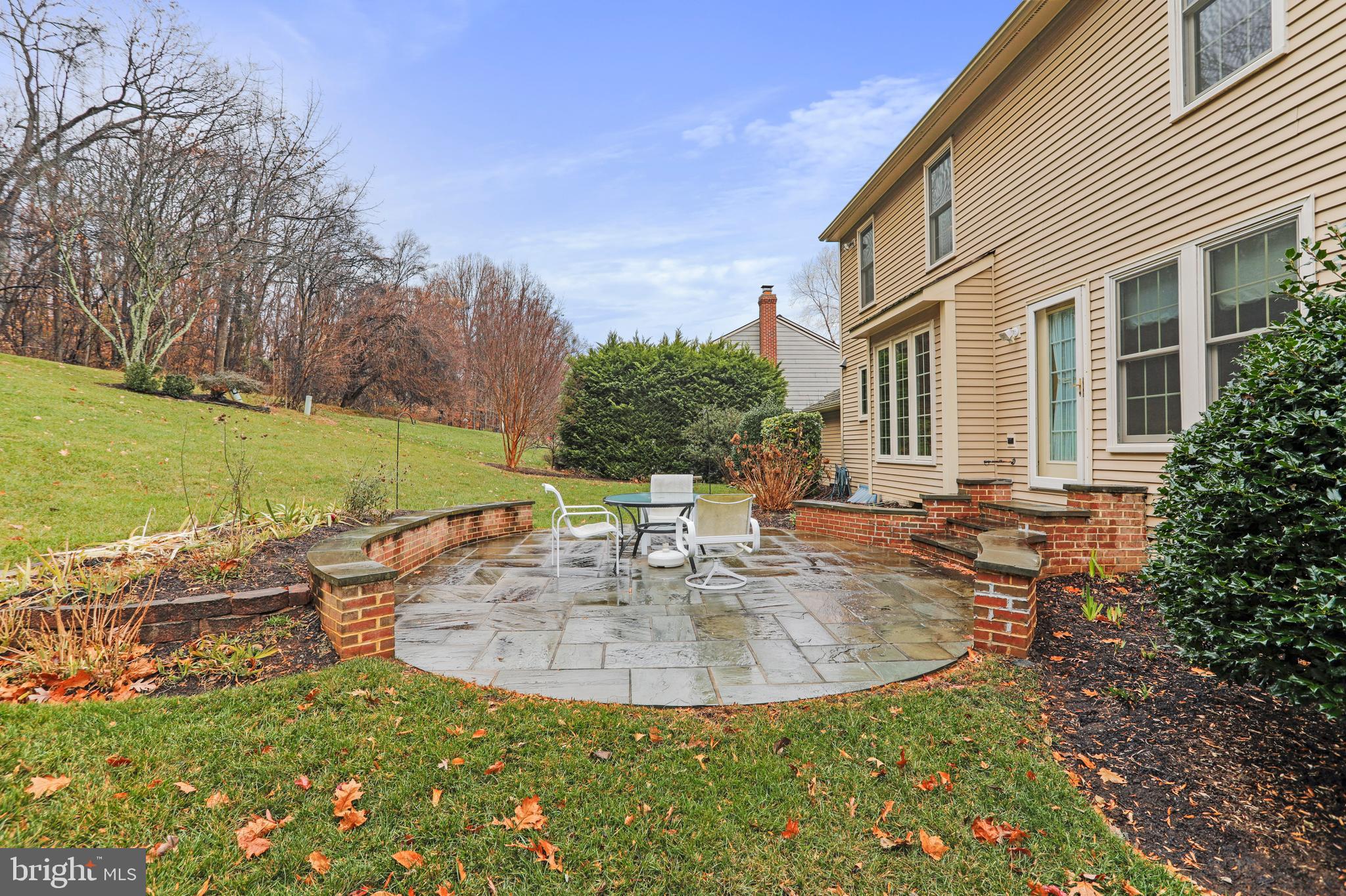 WOODLEA MANOR - Residential