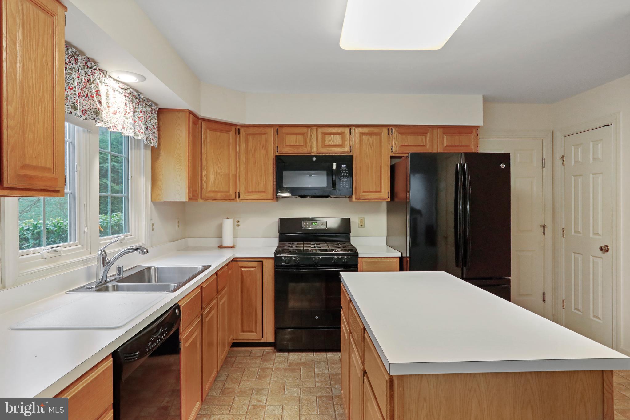 WOODLEA MANOR - Residential