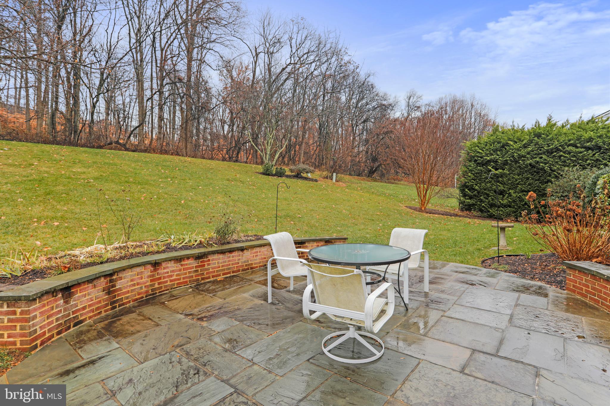 WOODLEA MANOR - Residential