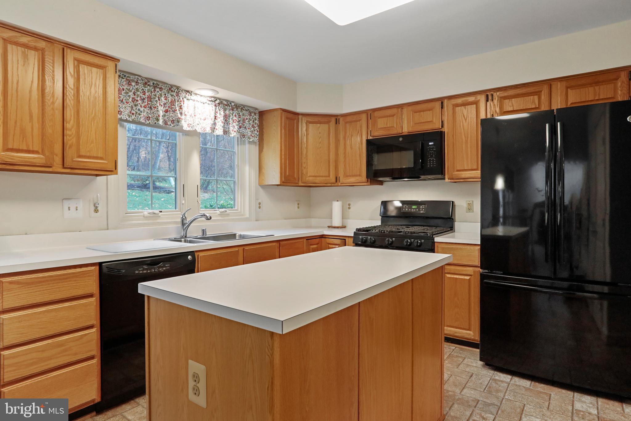 WOODLEA MANOR - Residential