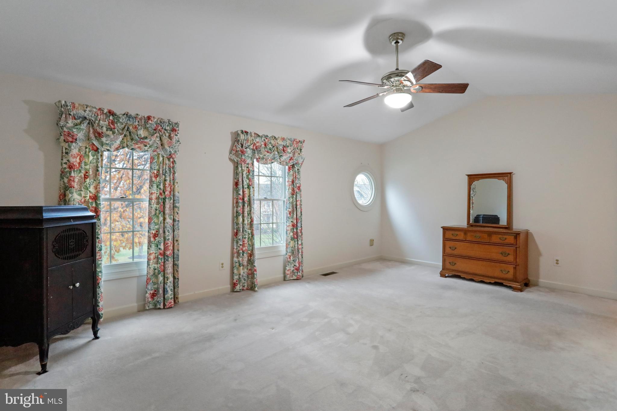 WOODLEA MANOR - Residential