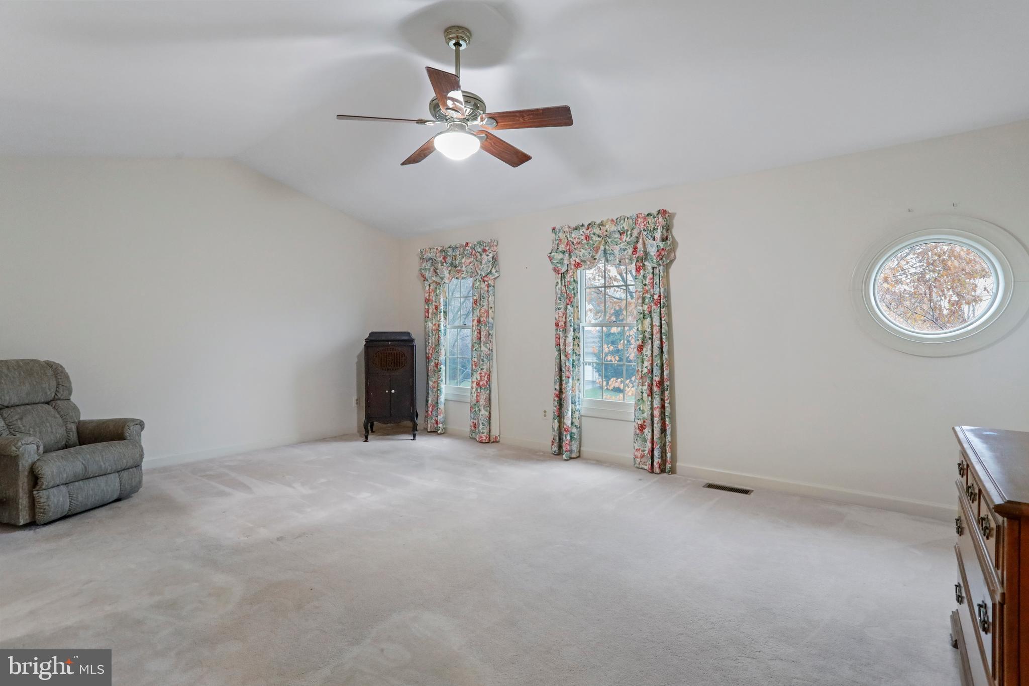 WOODLEA MANOR - Residential