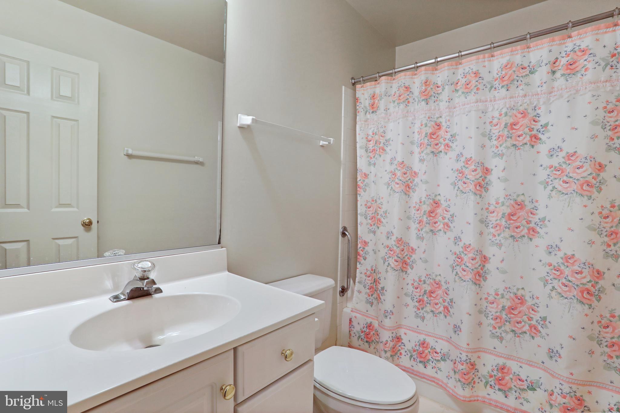 WOODLEA MANOR - Residential