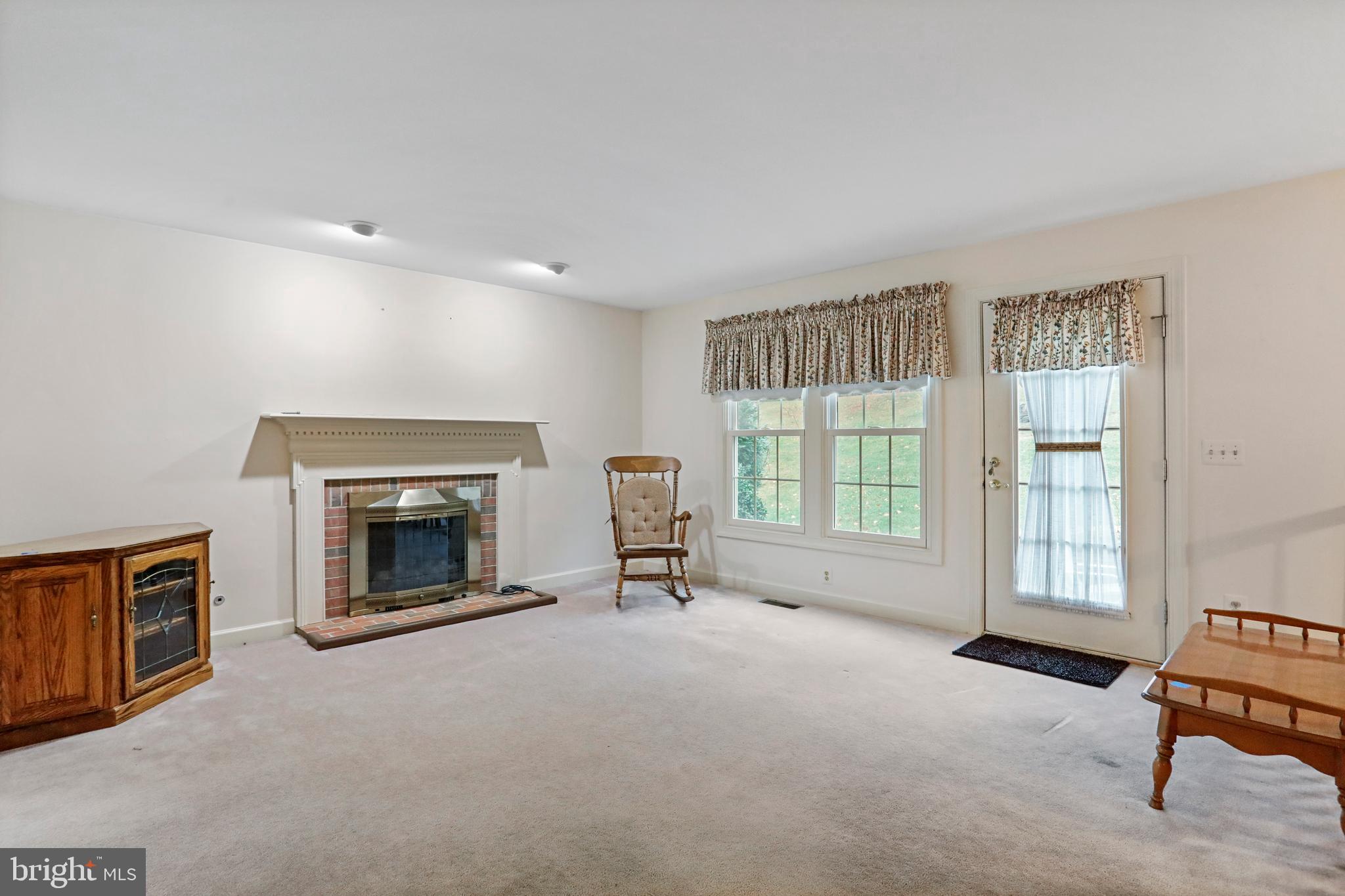 WOODLEA MANOR - Residential