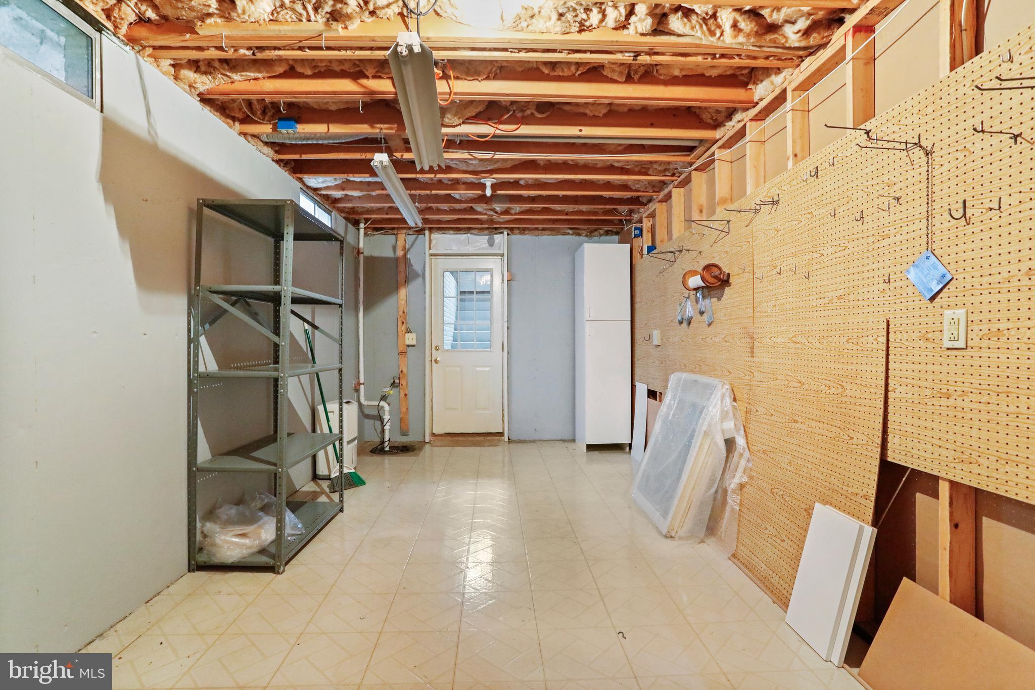 WOODLEA MANOR - Residential