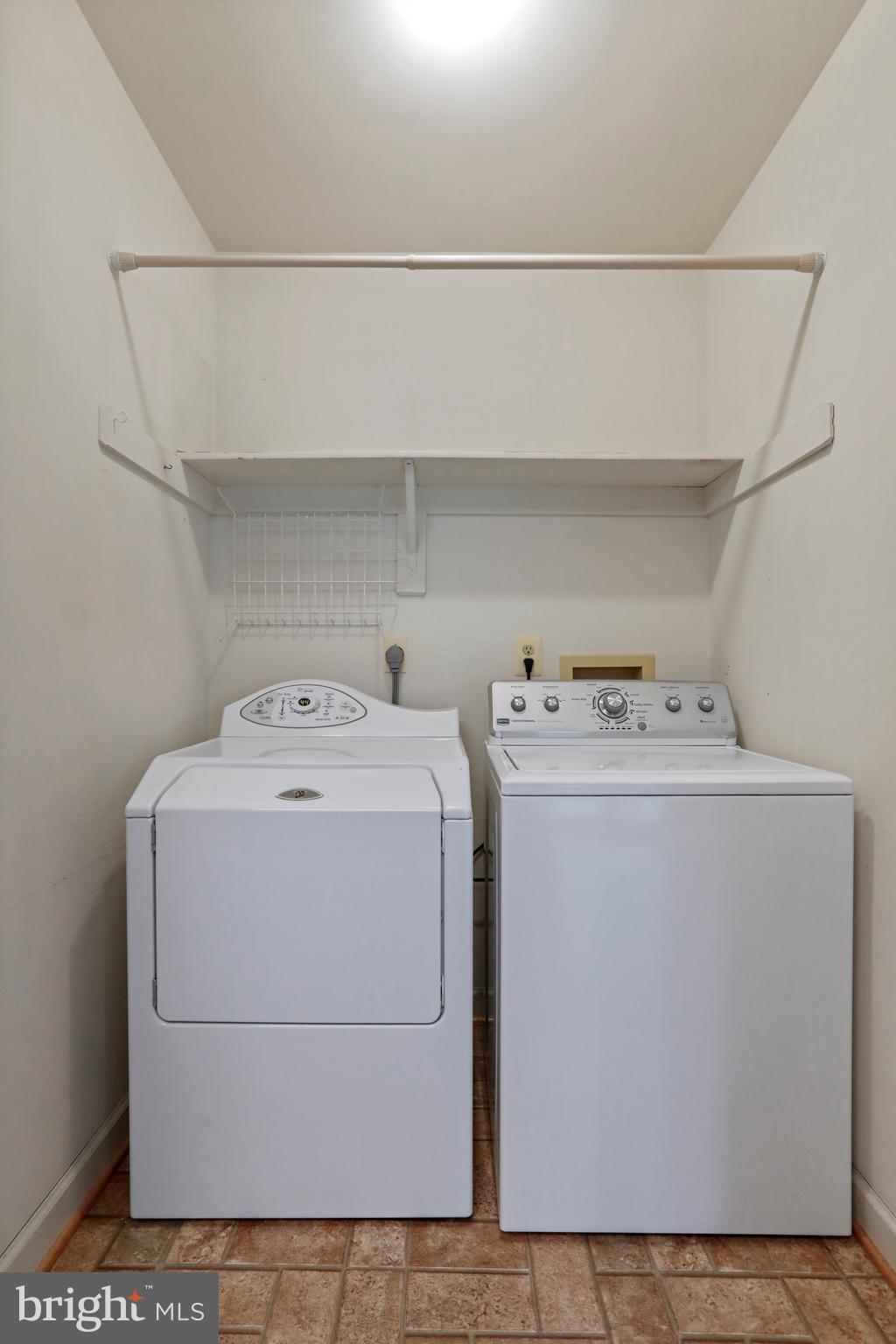 WOODLEA MANOR - Residential