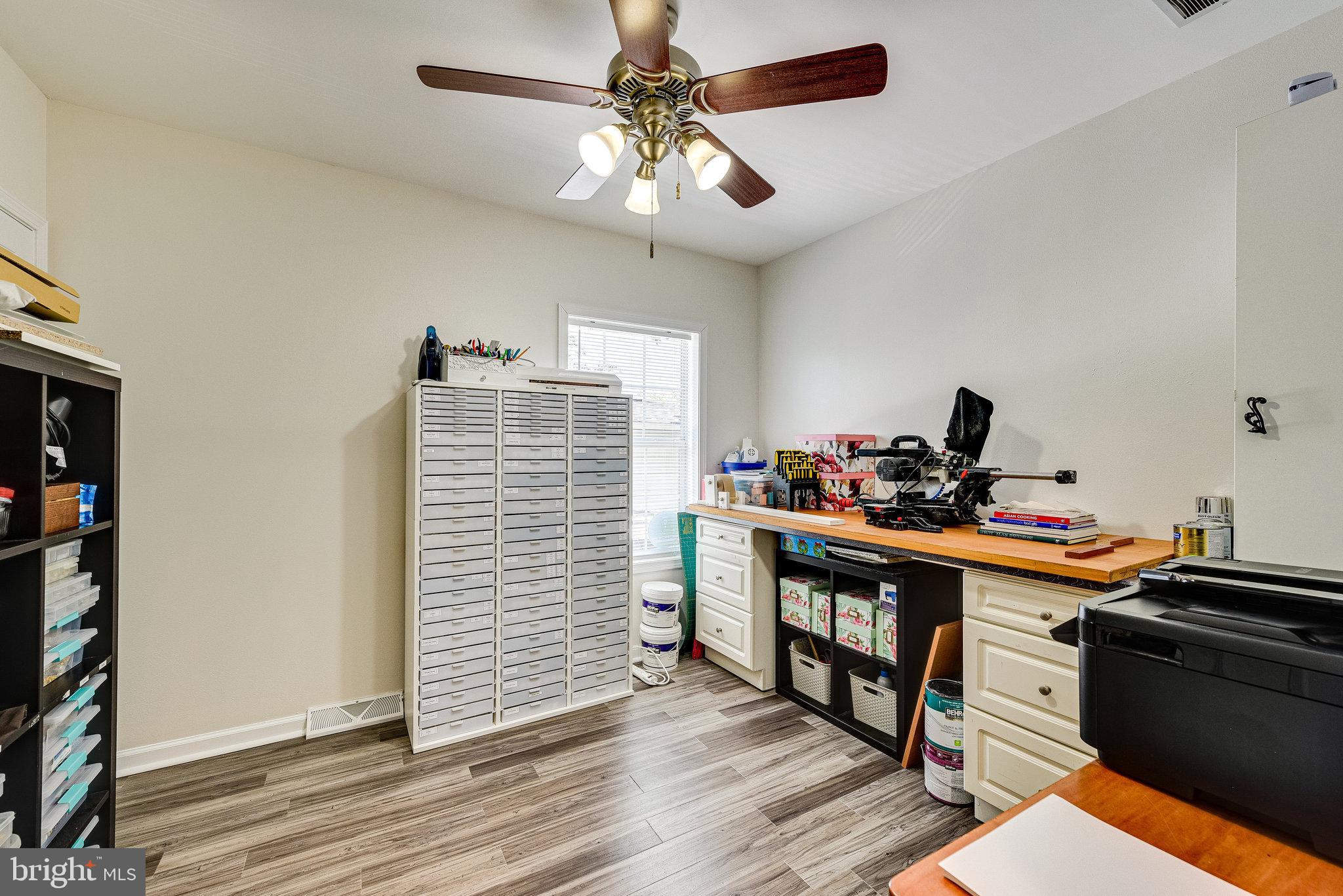 MEADOWS OF CHANTILLY - Residential