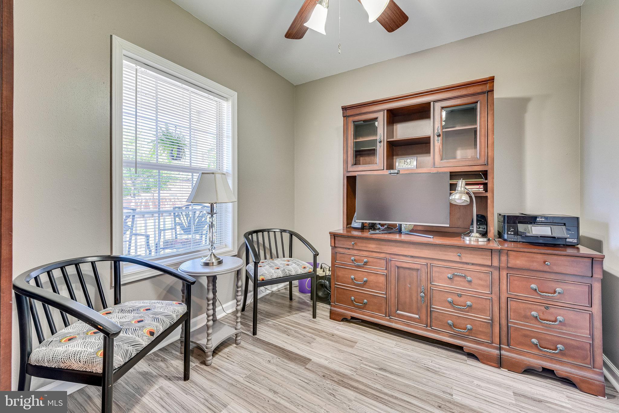 MEADOWS OF CHANTILLY - Residential