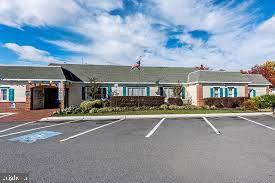 MEADOWS OF CHANTILLY - Residential