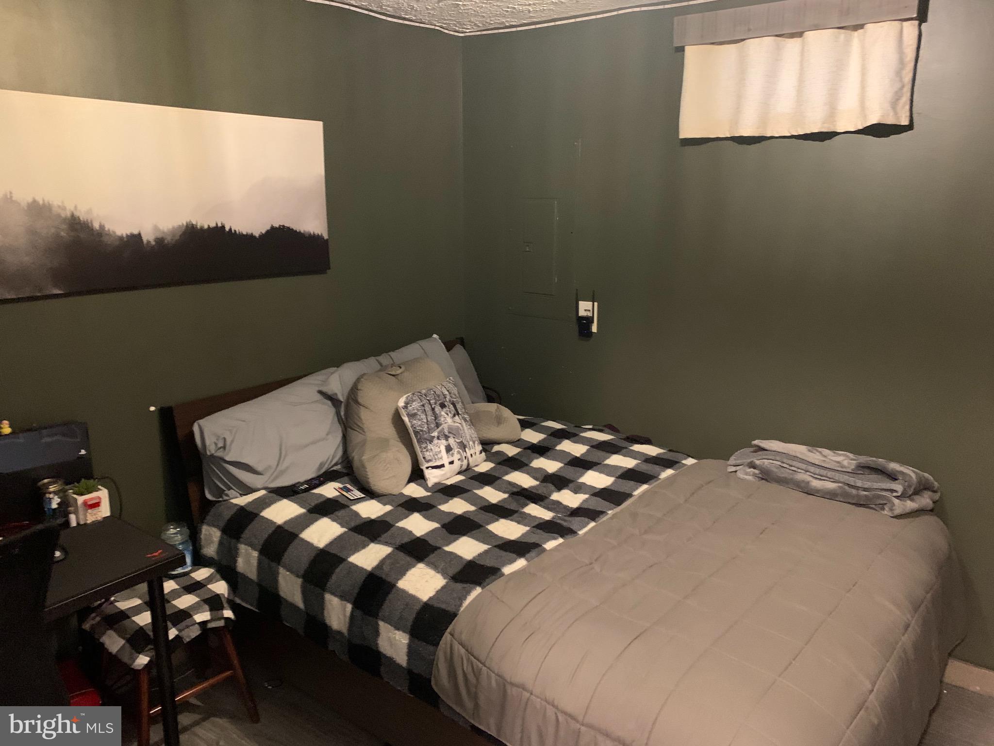 BEACHWOOD ESTATES - Residential